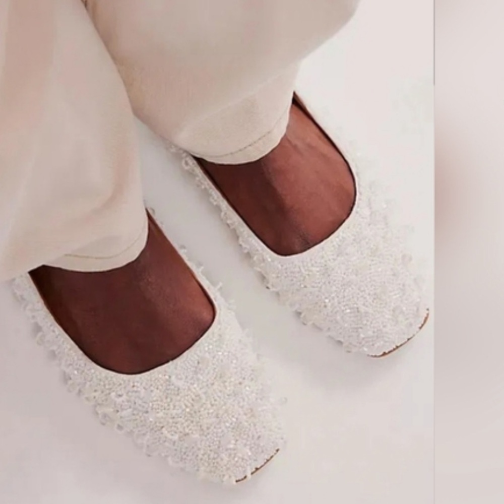 nwt nwb Free People White beaded weekends out embellished Flats - Picture 10 of 10